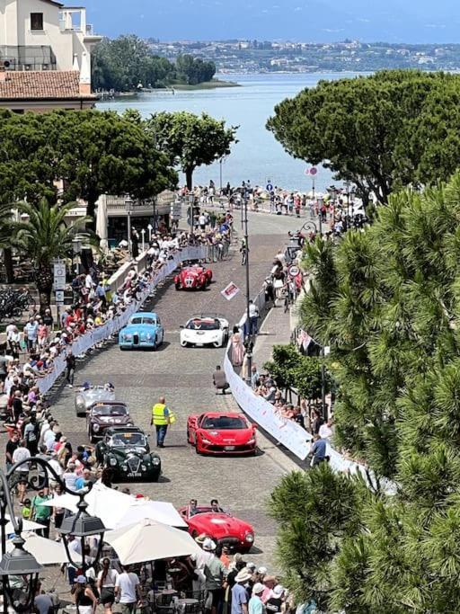 Attico In Piazza Matteotti Lejlighed Desenzano del Garda Eksteriør billede