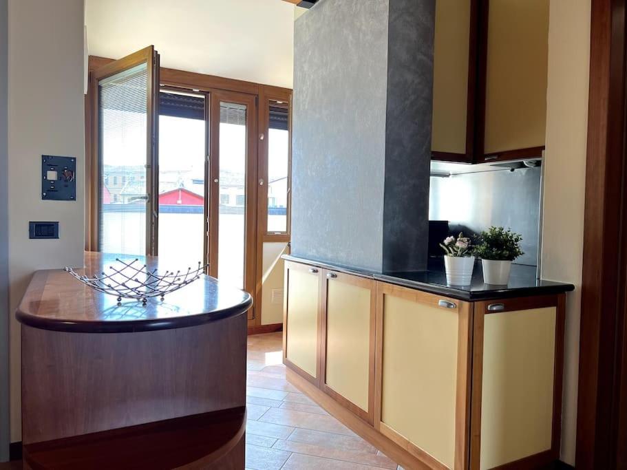 Attico In Piazza Matteotti Lejlighed Desenzano del Garda Eksteriør billede
